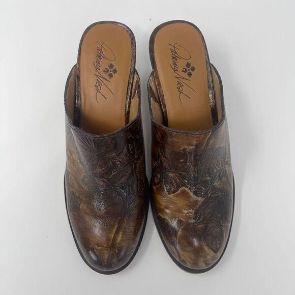 Patricia Nash Womens Brown Gold Slip On Chunky Heels Ruffina Mule Pump Size 7.5 - Picture 1 of 3